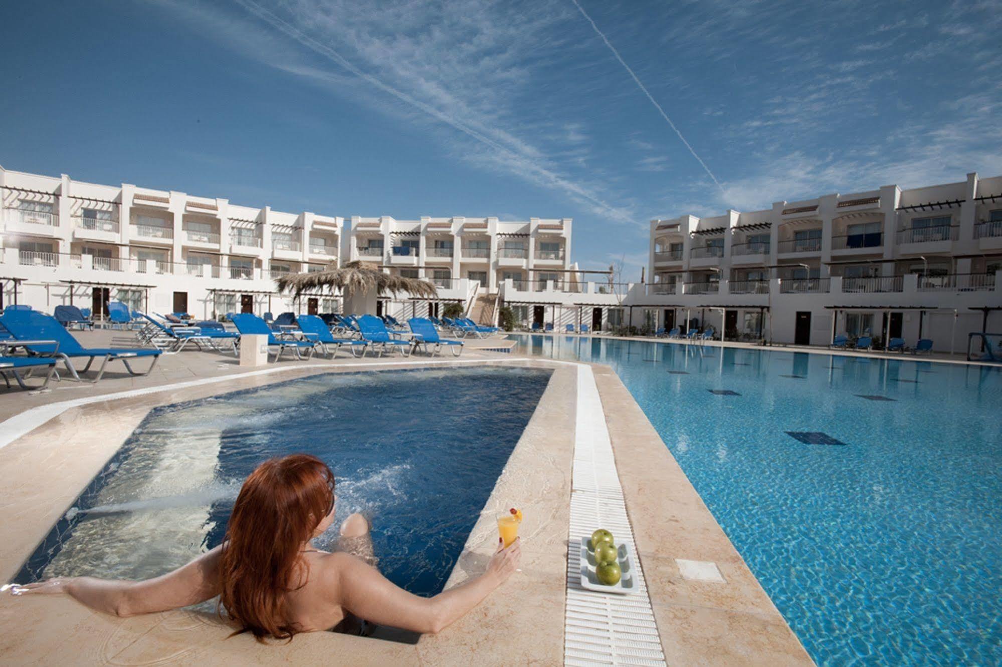 Jaz Neo Sharks Bay Hotel Шарм ел-Шейх Съоръжения снимка